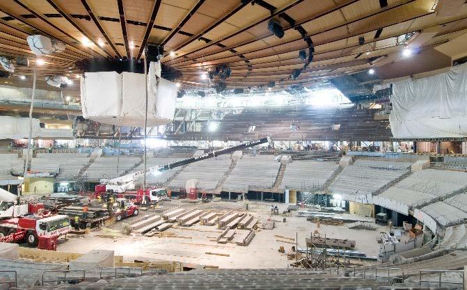 Madison Square Garden $800 million over three (3) 18-week dark summers periods Key stats Removal & replacement of upper bowl Addition of two club bridges Suites relocated to