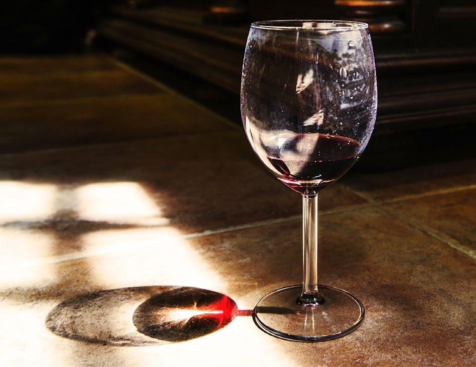 Sip authentic wine and savour timeless tastes and smells that only Tuscany can offer.