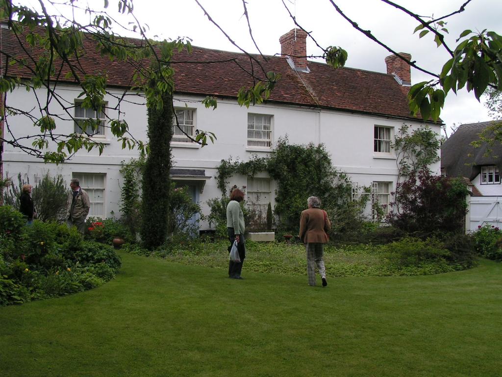 Monxton Gardens Gardens 165 people visited the
