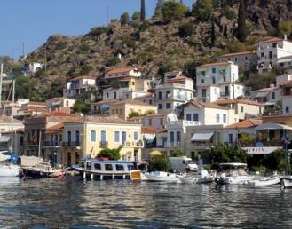 6 Poros A beautiful green island, laying at the southwest the Saronic Gulf and opposite to