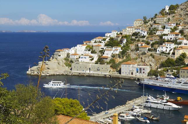 8 Hydra Today, Hydra is one of the most cosmopolitan points in the Mediterranean.