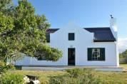 The Luxury Vlei cottages are 2 bed-roomed cottages overlooking the vlei - as their name suggests.