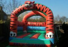 00 to Large 20 x 20 Good d castle Suitable for Fetes, parties and all general