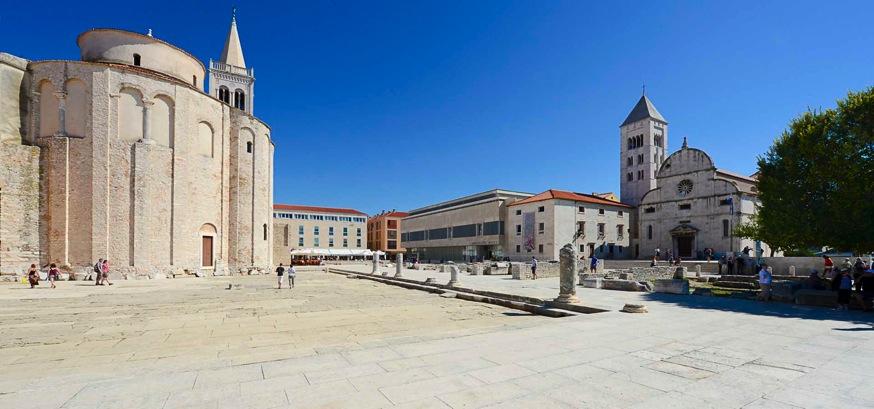Zadar's Romanesque Churches Zadar's car-free old town is built on a small peninsula.