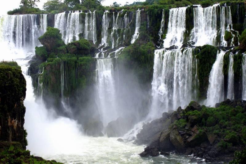 RBL Brazil - Pantanal and Extensions Itinerary 4 Iguazú Extension Iguazú Falls by Adam Riley Our extension to the incredible Iguazú Falls, offers not only a visit to the most voluminous and arguably