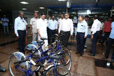The Hon ble Minister also inspected the finishing works of Washermenpet, High Court and Chennai Central