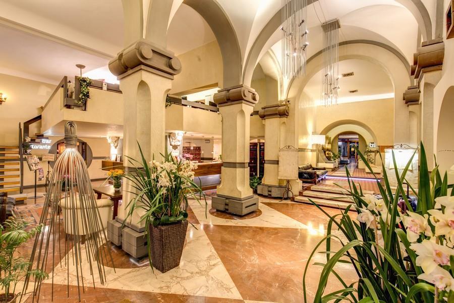 Hotel Croce di Malta **** 98 rooms distance to PAAM: 1,2km Hotel Croce di Malta is located only a few steps from both the Arno River and the Santa Maria Novella railway station.