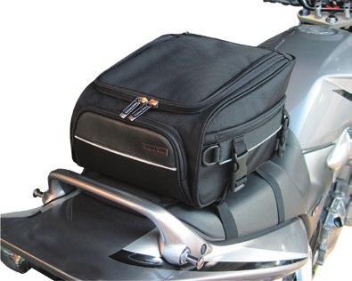 Expandable main compartment Shoulder strap equipped. Reflector SIZE: 32cm 37cm(57cm) 20cm ( )when expanded RSB305 SPORT SEAT BAG.