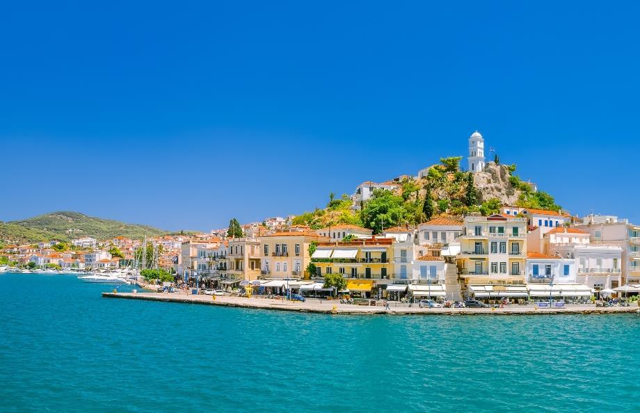Day 1 Saturday 26 May 2018 Alimos Marina > Poros (36nm / 2hrs 15mins) The picturesque town of Poros