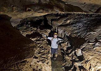 Gourdneck Cave