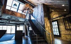 @ JONES BAY WHARF @ JONES BAY WHARF Complementing Jones Bay Wharf s heritage charm, Soho offers a New York inspired split-level studio