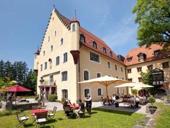 Welcome to Hopferau Castle, probably Germany s oldest castle! In 1468, knight Sigmud zu Freyberg Eisenberg laid the foundation for our small hideaway.