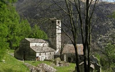 San Benedetto, Lenno A walk involving a 600 m climb up to the Romanesque Abbey of San Benedetto in Val Perlana.