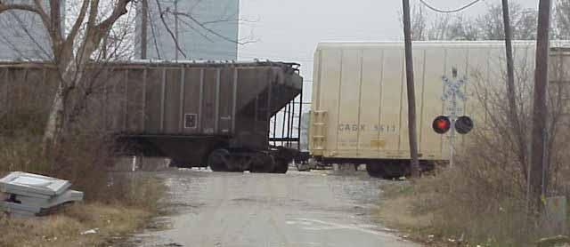 Safety & Environmental Concerns Railroad crossings blocked by stopped or slowmoving trains: Obstruct cars