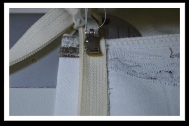 Prepare a zipper the project width plus 2 to 3 inches.