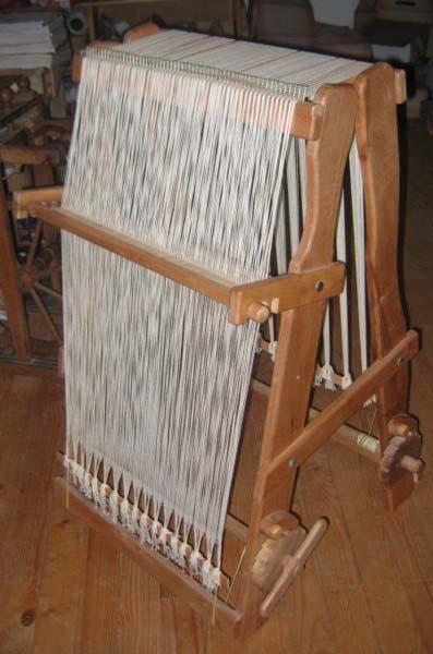 Polege Prekmurja se je tkalstvo najdlje, še nekaj let po drugi svetovni vojni, ohranilo v Beli Krajini. Tkanje lahko v sodobnem svetu razumemo kot nadaljevanje zgodovinskega spomina.