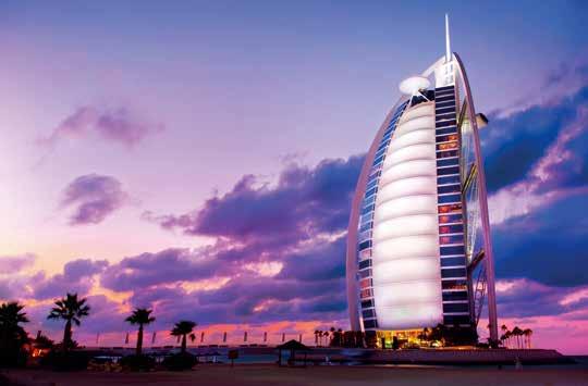 Razgled obuhvaća stari i novi dio grada te započinje vožnjom do plaže Jumeirah, najpoznatijeg i najluksuznijeg područja u Dubaiju.