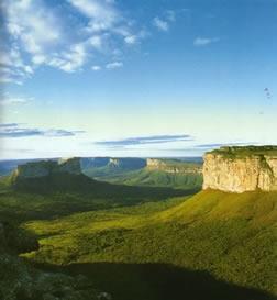 Brazil: form an escarpment (a slope