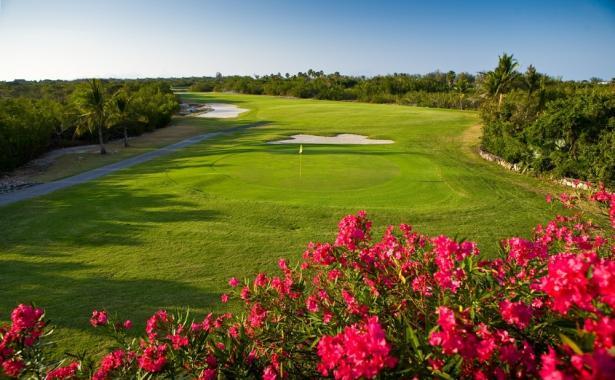Bermuda Greens with your Turquoise Sea An added bonus to staying at the Regent Grand is their affiliation with Provo Golf and Country Club.