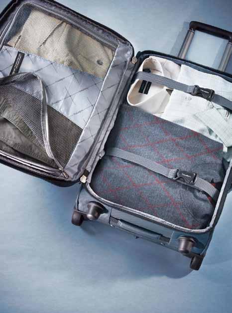 1 2 3 Intelligent interior for packing flexibility Long, zippered mesh pocket is ideal for storing bulky power