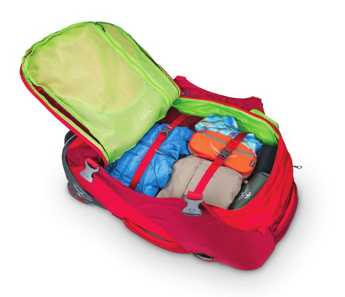 FEATURE DETAILS LarGE collapsible lower compartment Internal compression straps To fully maximize and stabilize the load inside the main compartment of the Shuttle, the internal compression straps