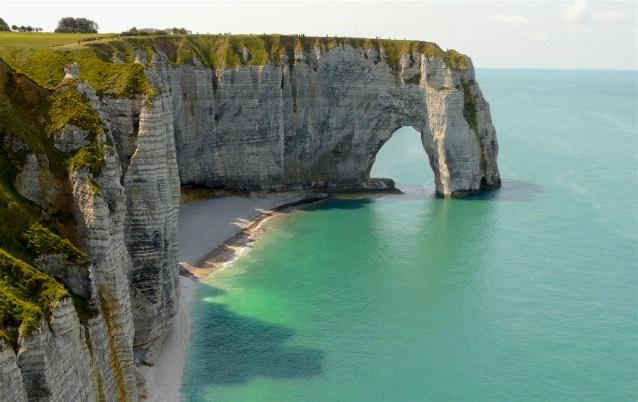 ITINERARY DAY 4: ÉTRETAT CAEN Let s take off and explore the coastline.