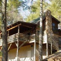 Private Cabin - Boone 15 min - Hot Tub - WiFi - Hiking - Specials Summary Deer Run offers a very secluded natural wooded setting.