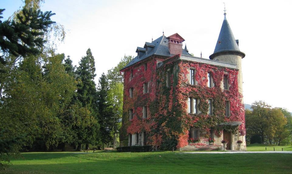 Château de la Tour du Puits Like most historic noble dwellings, the Château de la Tour du Puits has been rebuilt
