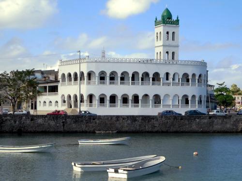 The Union of the Comoros (Union des Comores in French) is a sovereign archipelago island state.