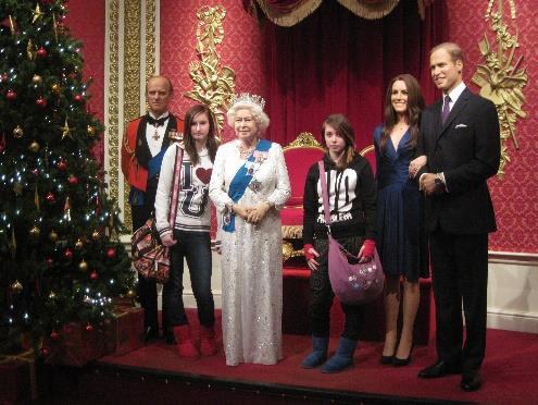 Příloha 19 Me and my friend with the royal family in Madame