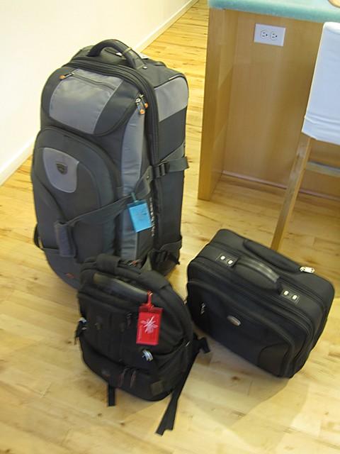 WHAT WE (INSTRUCTORS) USUALLY TAKE: 1 large bag (cannot be over 50 lbs), 1 carry on item (expensive items cameras, laptop) that goes into the overhead compartment recall that we provide you with