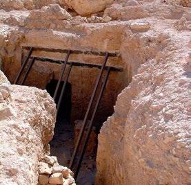 Between 2006 and 2008 the present assessment systematically recorded physical evidence of apparent flooding and water infiltration in tombs.