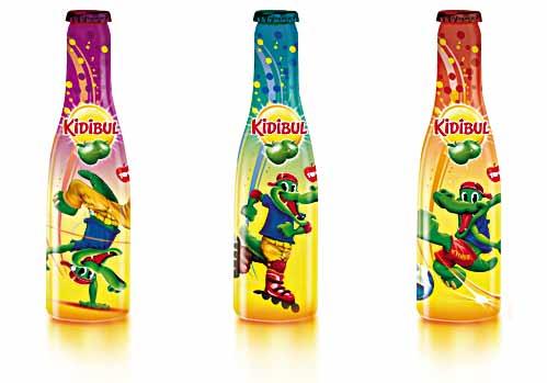 EOL-49-marec-March 10 Aluminijaste steklenice otroških pijač Belgijsko podjetje Stassen je v liniji izdelkov vodilne blagovne znamke otroških pijač Kidibul razvilo elegantno 25 cl aluminijasto