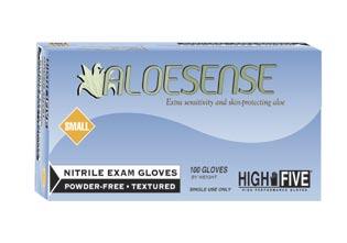 These extra soft nitrile exam gloves offer exceptional tactile sensitivity and comfort.