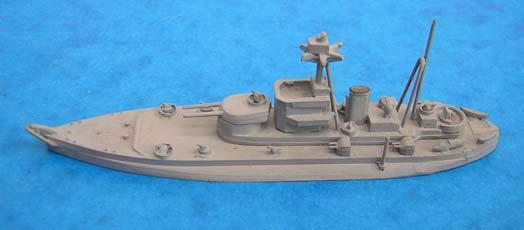 which are modern warships from the RN HMS Leander (gun version) and HMS/m Oberon; plus soviet and USN destroyers, frigates and submarines, French and West German submarines, soviet and West German