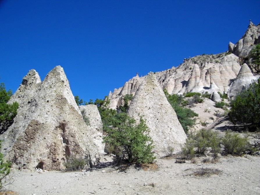 I started the next morning with a hike at Kasha-Katuwe Tent Rocks