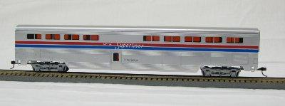 80 (0001-000324) Amtrak Phase II "HO" SuperLiner