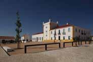 beef. Guest accommodation is offered in an Alentejo-style country farmhouse which affords stunning views over the estate.