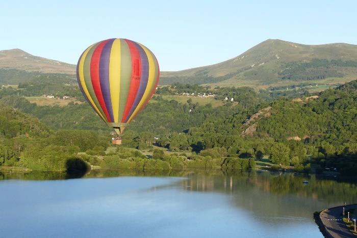 DAY 7 Monday, May 29 th : BEAUNE 7am : Pick-up at your hotel for an early morning (or late afternoon, depending on the weather) private hot air balloon flight overlooking the Burgundy