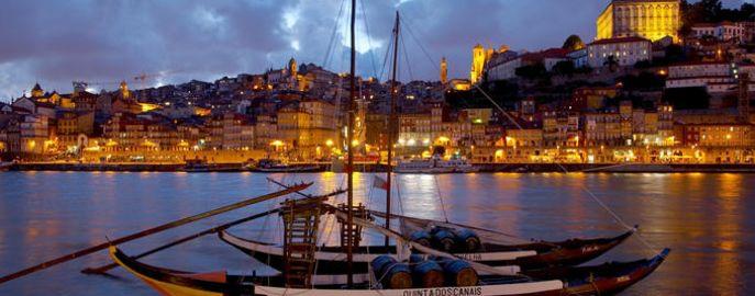 Boston; 7 nights accommodation l 13 meals including 7 breakfasts, 4 lunches and 2 dinners l Tours in: Porto Douro Aveiro Óbidos