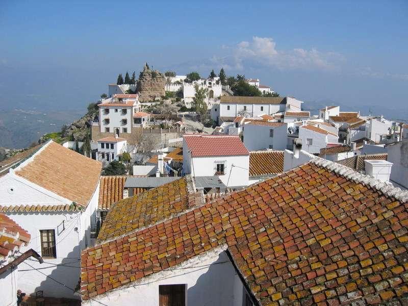 7. Comares 48 km, 52 min A picturesque drive to a quiet hilltop town out of reach of tourist coaches.