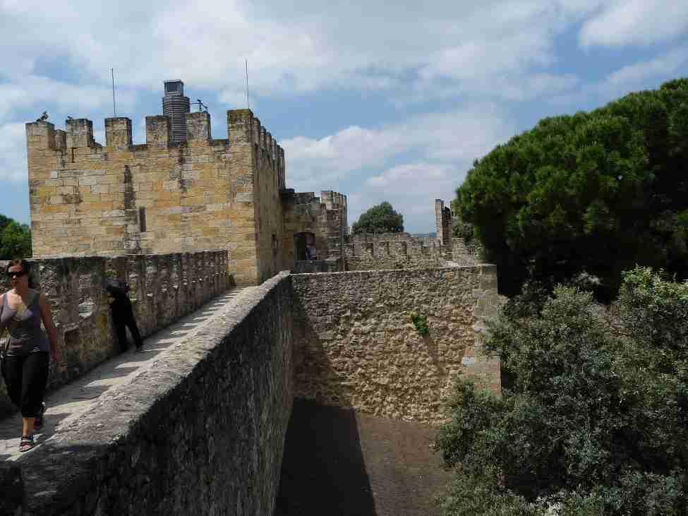 The São Jorge castle was originally a