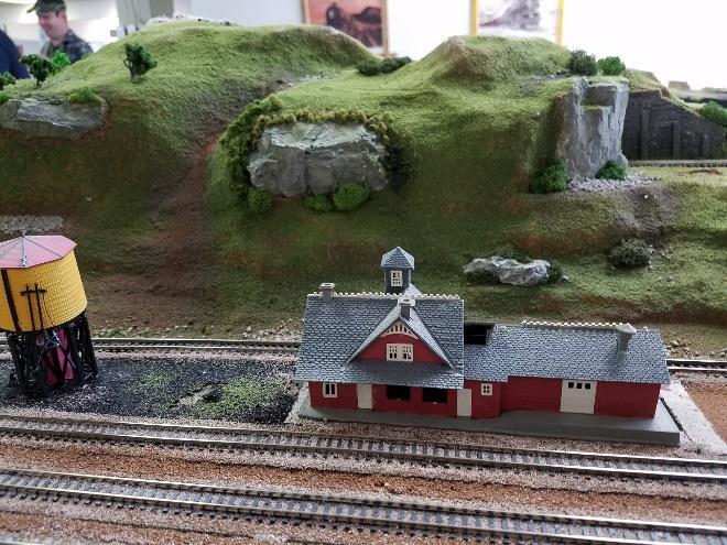 We modeled a 1950 era layout with DCC and Code 83 rail.
