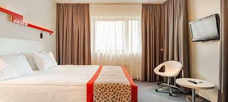 com This family-run, 4-star Ratonda Centrum Hotel is situated at the Vilnius main street, a 15- minute walk from the Old Town.