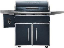TRAEGER LIL TEX PRO SERIES WOOD PELLET GRILL Grill, smoke, bake, braise, roast or barbeque. Features 577.5 sq. in.