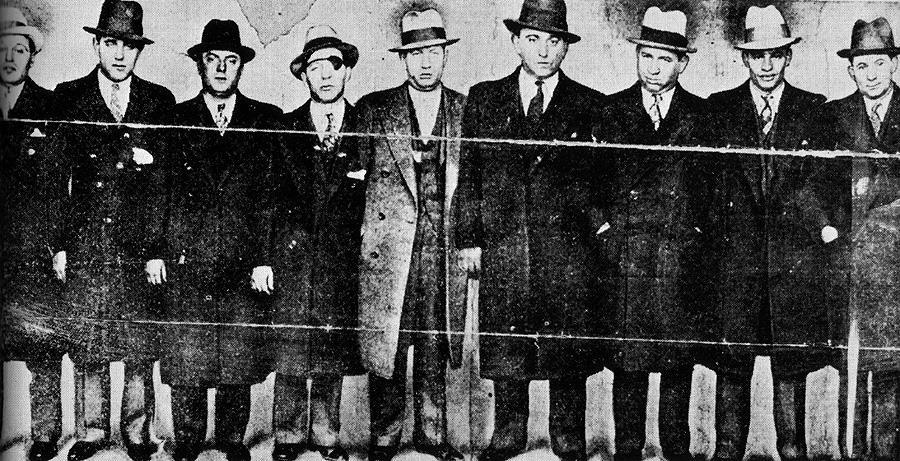 May Murder Inc History By known members: Lucky Luciano, Meyer Lansky, Bugsy Siegel, Vincent The Executioner Mangano, Louis Lepke Buchalter, Albert Mad Hatter & Lord Executioner Anastasia, Abe Kid