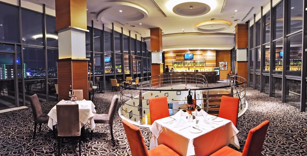 A great place for after hour meeting points, Skyline boasts the most extensive wine selections in town, wide selections of premium single malt whiskeys, premium vodkas, premium cognacs and creative