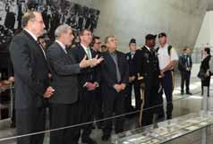 News RECENT VISITS TO YAD VASHEM During June-September 2015, Yad Vashem conducted some 250 guided tours for more than 3,000 official visitors from Israel and abroad.