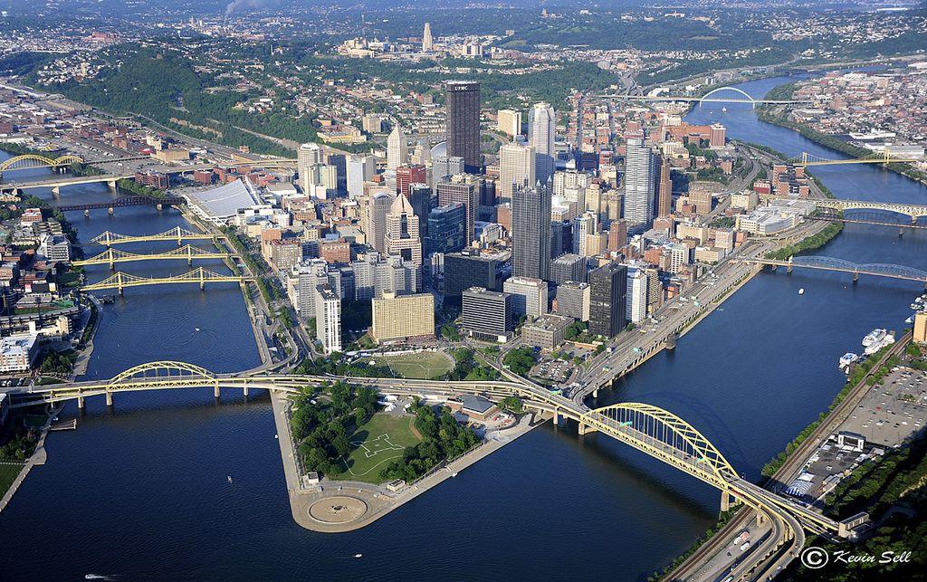 Pittsburgh, Pennsylvania became a major city because it is located at the site where three