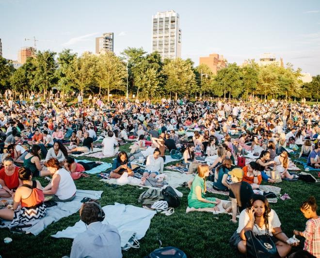 Offered throughout the park s four-mile footprint, Hudson River Park s dance, music and film events